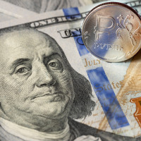 Эксперт оценил риск девальвации рубля в октябре