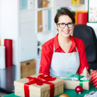 Подарки, которые работают: мнения сотрудников о корпоративных сюрпризах для гендерных праздников