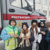 Военнослужащие Омской воинской части Росгвардии  провели для школьников военно-спортивную игру «Зарницу»