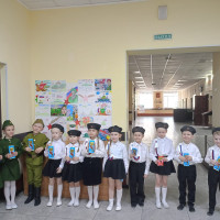 В омской воинской части Росгвардия военнослужащие по призыву получили подарки в рамках акции «Посылка солдату»