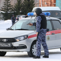 В ОМСКОЙ ОБЛАСТИ СОТРУДНИКИ РОСГВАРДИИ ПРЕДОТВРАТИЛИ КРАЖУ ИЗ ПРОДУКТОВОГО МАГАЗИНА