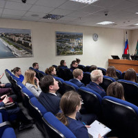 Сотрудники омского СОБР Росгвардии провели занятия для  начинающих следователей следственного комитета