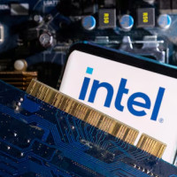 Intel упрощает руководство и назначает нового технологического директора