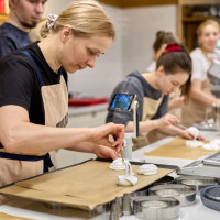 Как выбрать кулинарный мастер-класс: гид по форматам и ценам