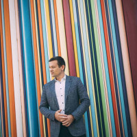 Почему в карьере важнее люди, а не должности: мой опыт международных трансформаций