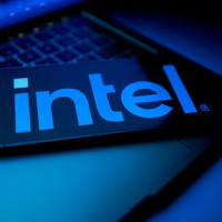 Intel ищет инвестиции от Apple для восстановления позиций на рынке