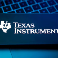 Акции Texas Instruments резко падают на фоне мрачного прогноза и замедленного восстановления отрасли чипов