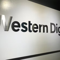 Акции Western Digital и Seagate резко растут на фоне всплеска спроса на ИИ‑хранилища