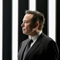 Tesla ставит акционеров перед выбором: выплатить Маску рекордные акции или рисковать его уходом