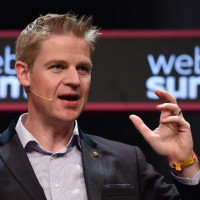 Владелец FanDuel снизил прогноз прибыли и готовит запуск контрактов на события