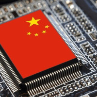 В Китае одобрены закупки отечественных ИИ‑чипов для госучреждений