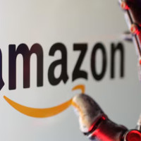 Amazon назначил ветерана Питера ДеСантиса руководить подразделением ИИ, чипов и квантовых технологий