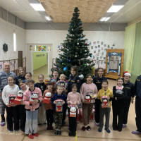 Судебные приставы поздравили ребят подшефного детского Центра