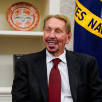 Ларри Эллисон лично гарантирует $40,4 млрд для поддержки предложения Paramount о покупке Warner Bros. Discovery