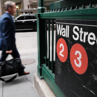 Руководители IT-гигантов массово фиксируют прибыль на фоне ИИ-ралли