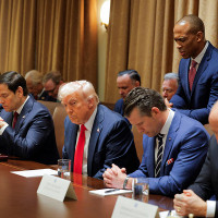 Трамп и губернаторы предлагают заставить IT-компании финансировать новые электростанции в США