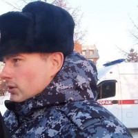 В Новосибирске экипаж Росгвардии оказал помощь пострадавшему гражданину