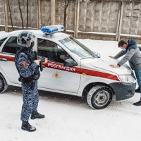 В Уфе росгвардейцы задержали подозреваемого в хищении из гипермаркета