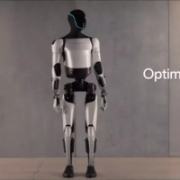 Робот Tesla Optimus может появиться на рынке в 2027 году
