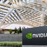 Китай условно разрешил DeepSeek купить ИИ‑чипы Nvidia H200