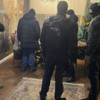 В Новосибирске при содействии СОБР Росгвардии задержаны подозреваемые в незаконной банковской деятельности