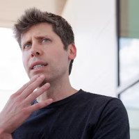 Глава OpenAI назвал Moltbook временным хайпом, но поддержал технологию автономных ИИ-ботов