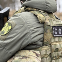 В Новосибирске офицеры СОБР Росгвардии оказали силовую поддержку при задержании подозреваемых в вымогательстве