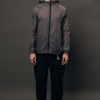 Материал легче воздуха: как ультратонкие ткани 10 г/м&sup2; меняют индустрию одежды и бренд-мерча