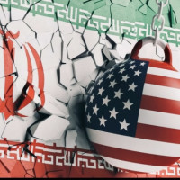 Иран на грани: как протесты и угроза войны поставили Тегеран между молотом и наковальней