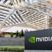 Nvidia должна соблюдать строгие ограничения при продаже ИИ‑чипов в Китай – Латник