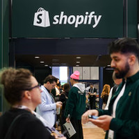 Shopify прогнозирует выручку выше ожиданий благодаря устойчивому спросу