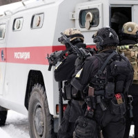 В Новосибирске сотрудники спецподразделений Росгвардии оказали содействие при задержании подозреваемых в хулиганстве