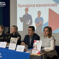 Судебные приставы Марий Эл приняли участие в ярмарке вакансий