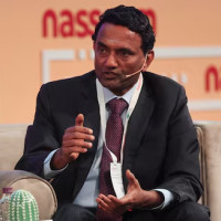 Глава TCS призвал сотрудников активнее внедрять ИИ, даже с риском снижения выручки