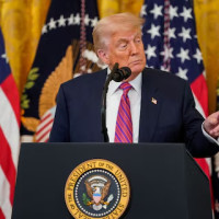 Президент США Дональд Трамп и его семья предлагают инвесторам эксклюзивный доступ в криптовалютном проекте за $5 млн