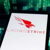 CrowdStrike и Perplexity объединяют технологии для защиты нового AI-браузера