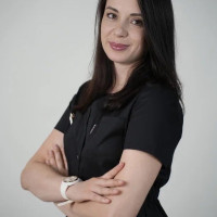 Саратовский стоматолог предупредила о вреде отбеливающих средств с маркетплейсов