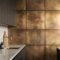 Патинирование жидкого металла: как получить премиальный интерьер с уникальным рисунком и контролируемым бюджетом