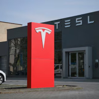 Илон Маск заявил, что Tesla может завершить разработку чипов AI6 к декабрю 2026 года