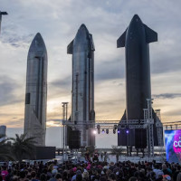 Слухи о возможном IPO SpaceX вызвали ажиотаж и волну ставок на тикер компании