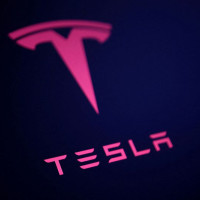 Tesla делает ставку на нейросети в автопилоте