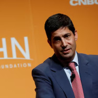 Состав активов кандидата в ФРС Варша включает SpaceX, Polymarket, крипто и ИИ-стартапы