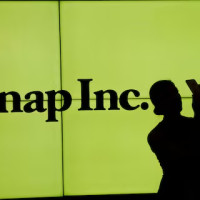 Snap сокращает 16% сотрудников и делает ставку на ИИ
