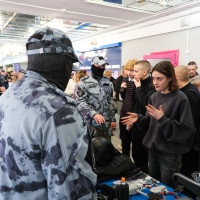 Сотрудники Управления Росгвардии по Республике Марий Эл приняли участие в республиканской ярмарке вакансий