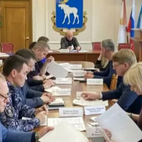 В Йошкар-Оле на комиссии с участием сотрудника Росгвардии обсудили вопросы безопасности в местах массового пребывания людей