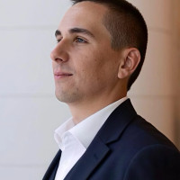 Световая демаркация: почему предприятия переходят на новые стандарты визуальной безопасности
