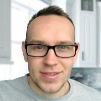 Женя Иванов