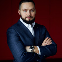 Максим Петров