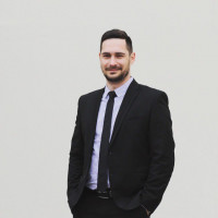 Антон Пустовалов