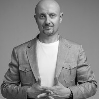 Роман Масленников